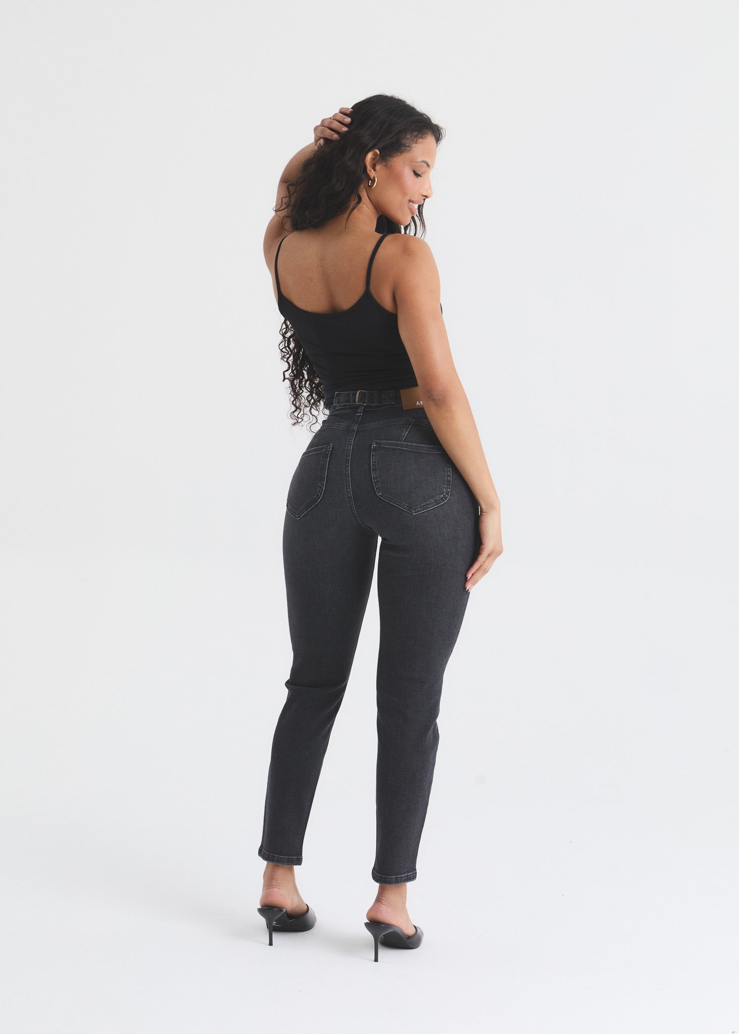 Image of 6 | 5’6 | Regular