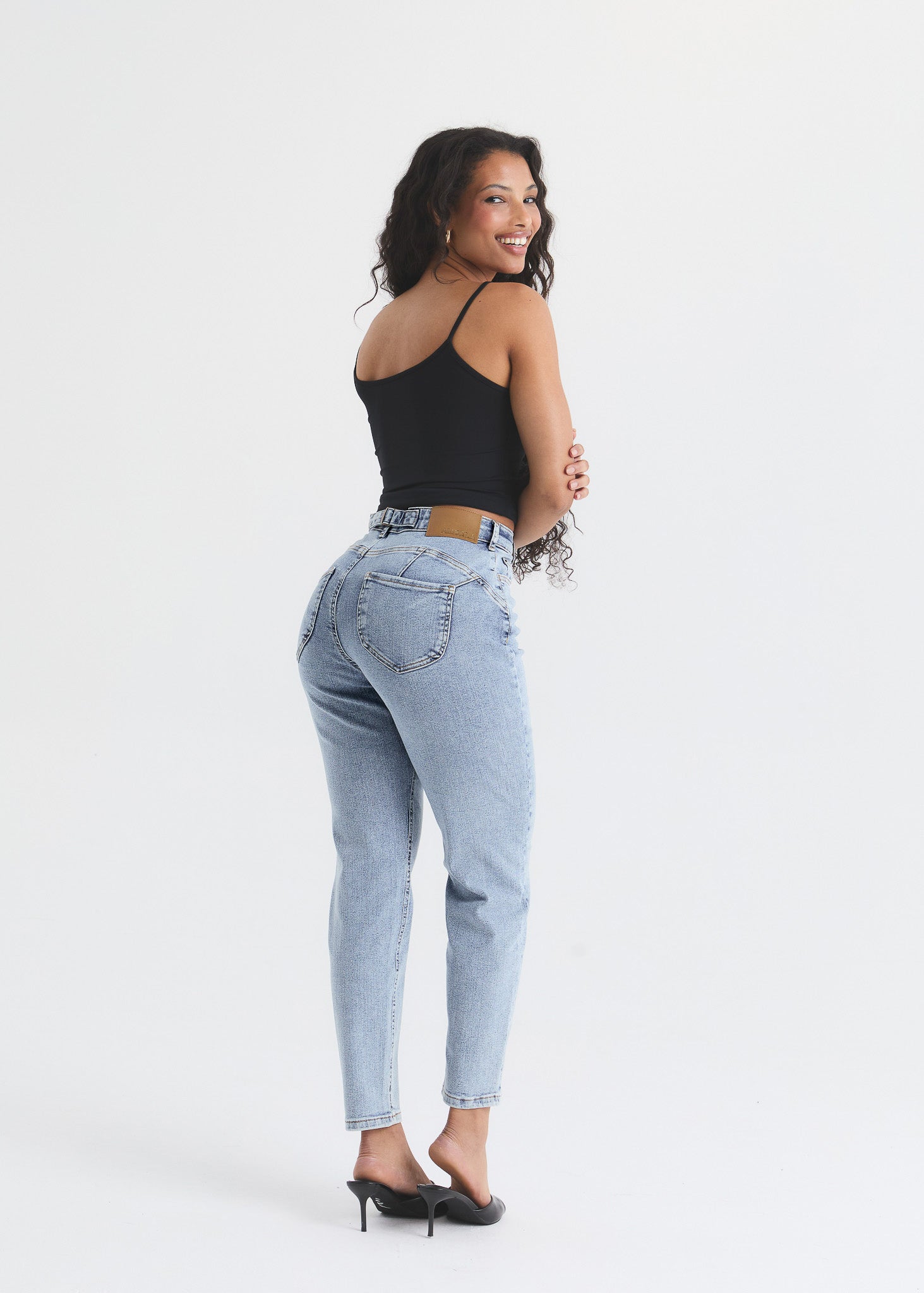 Image of 6 | 5’6 | Regular