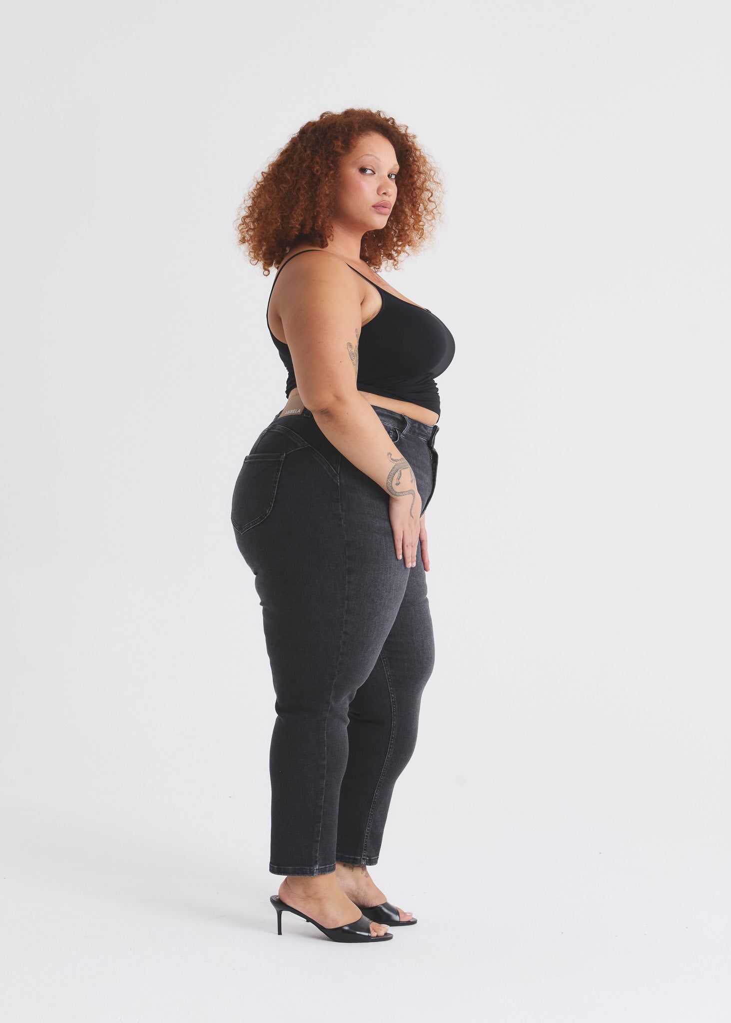 Image of 18 | 5’3 | Short