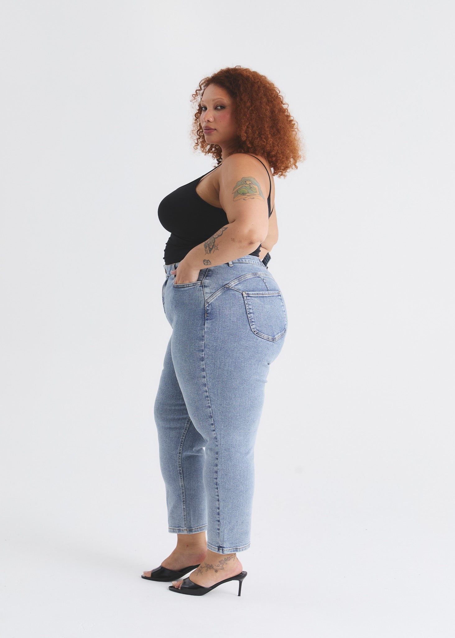 Image of 18 | 5’3 | Short