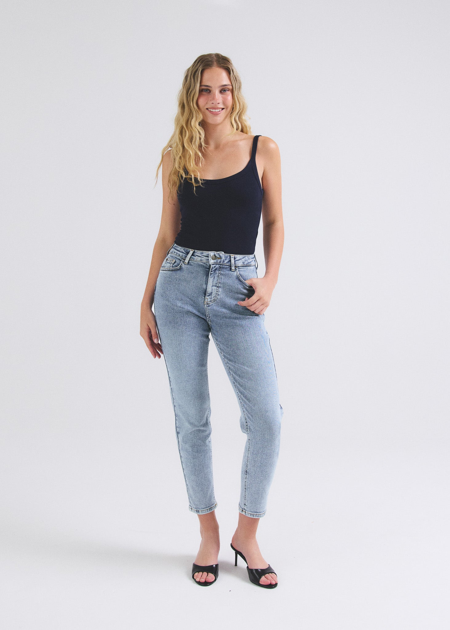 Image of 8 | 5’8.5 | Regular