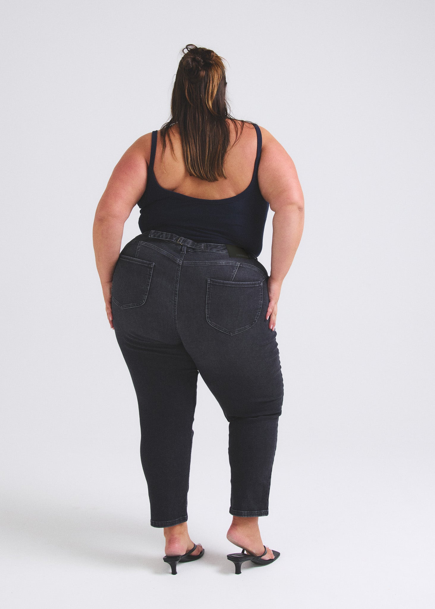 Image of 22 | 5’8 | short