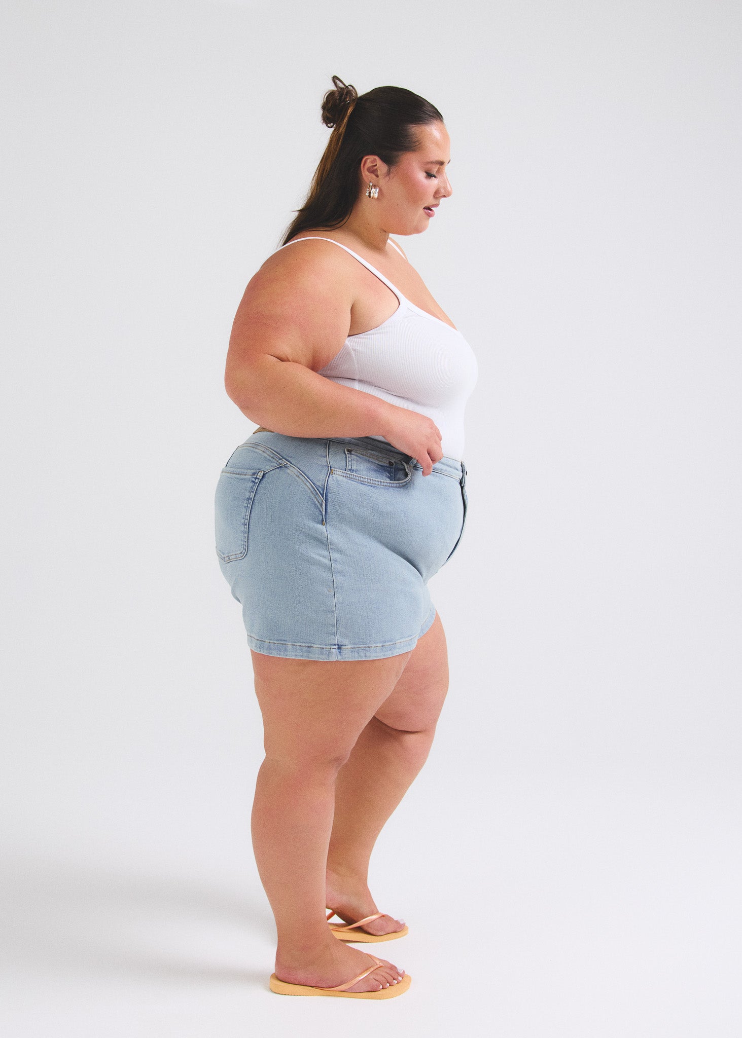 Image of 22 | 5’8 