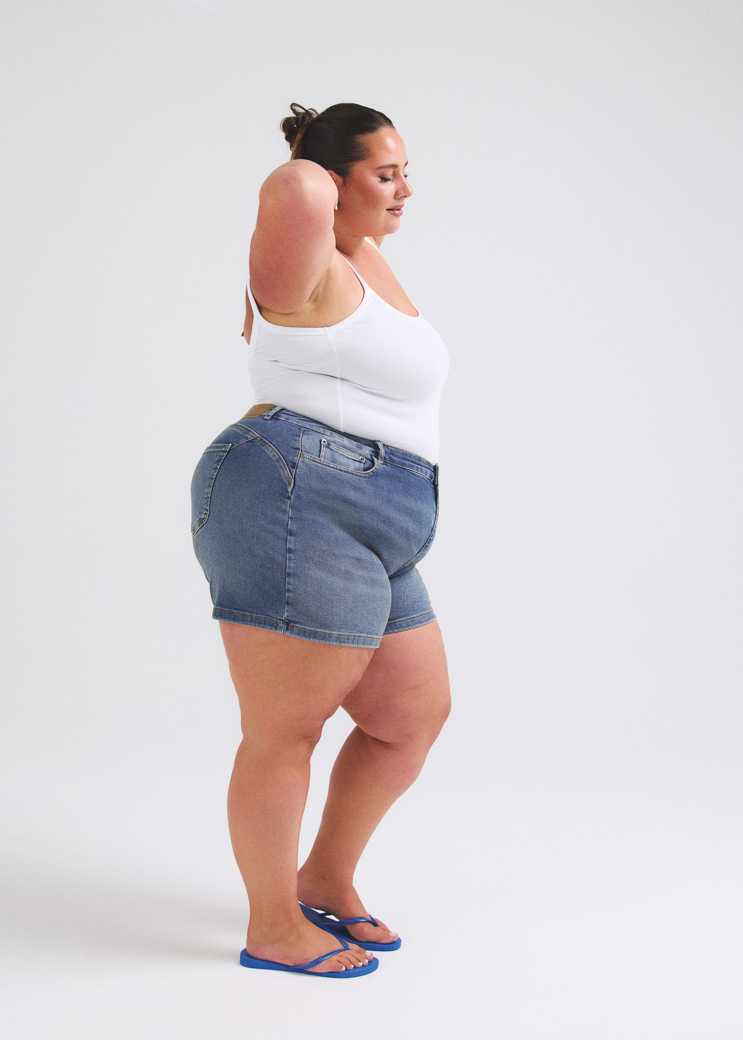 Image of 22 | 5’8 