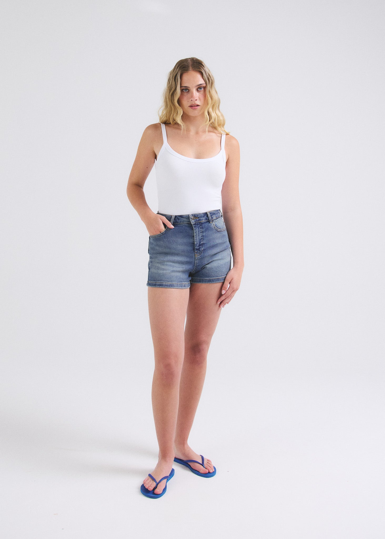 Image of 6 | 5’8.5