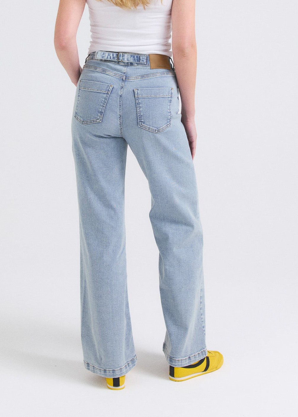 Image of 8 | 5’8.5 | Regular
