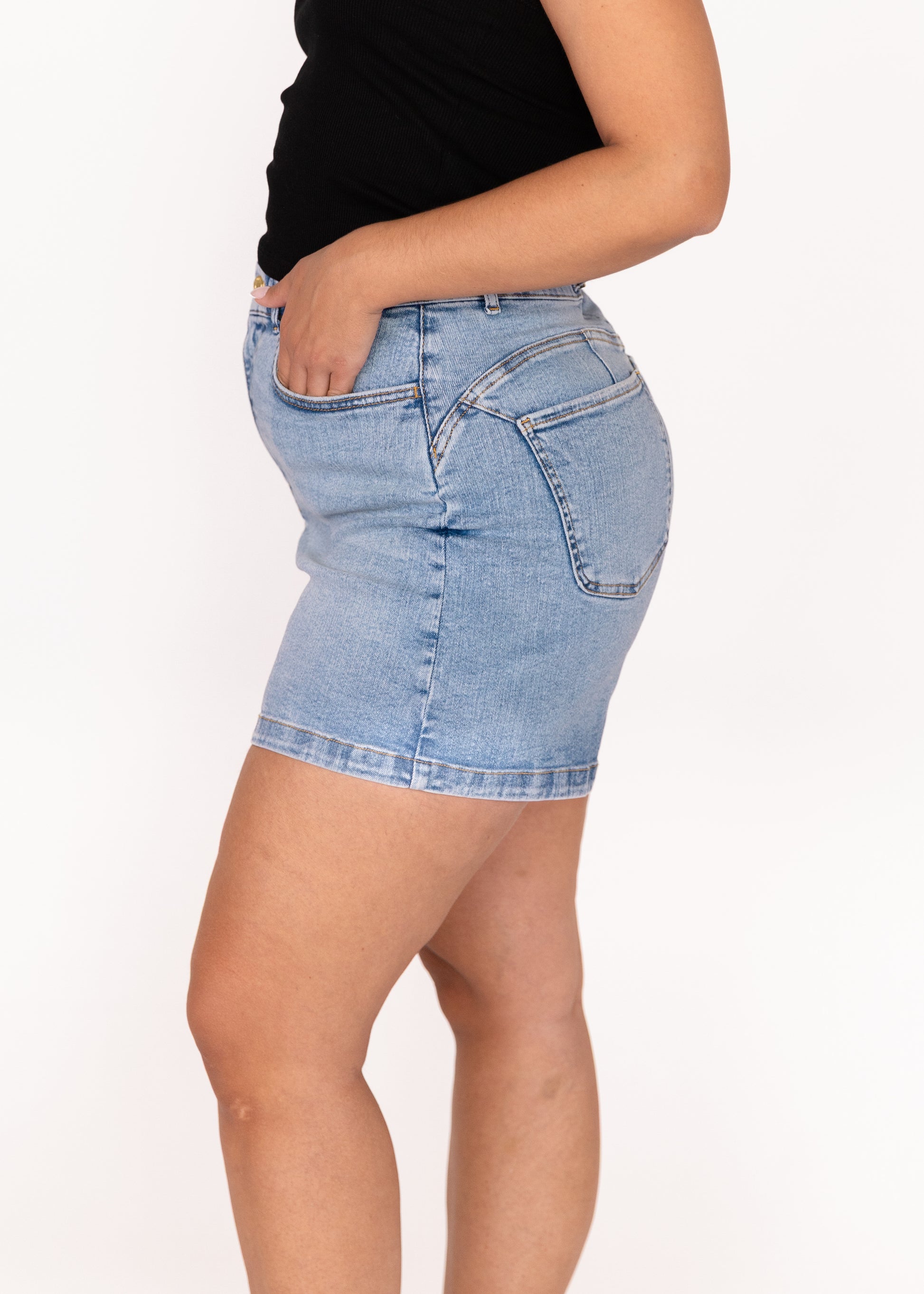 Stretch Mom Short
