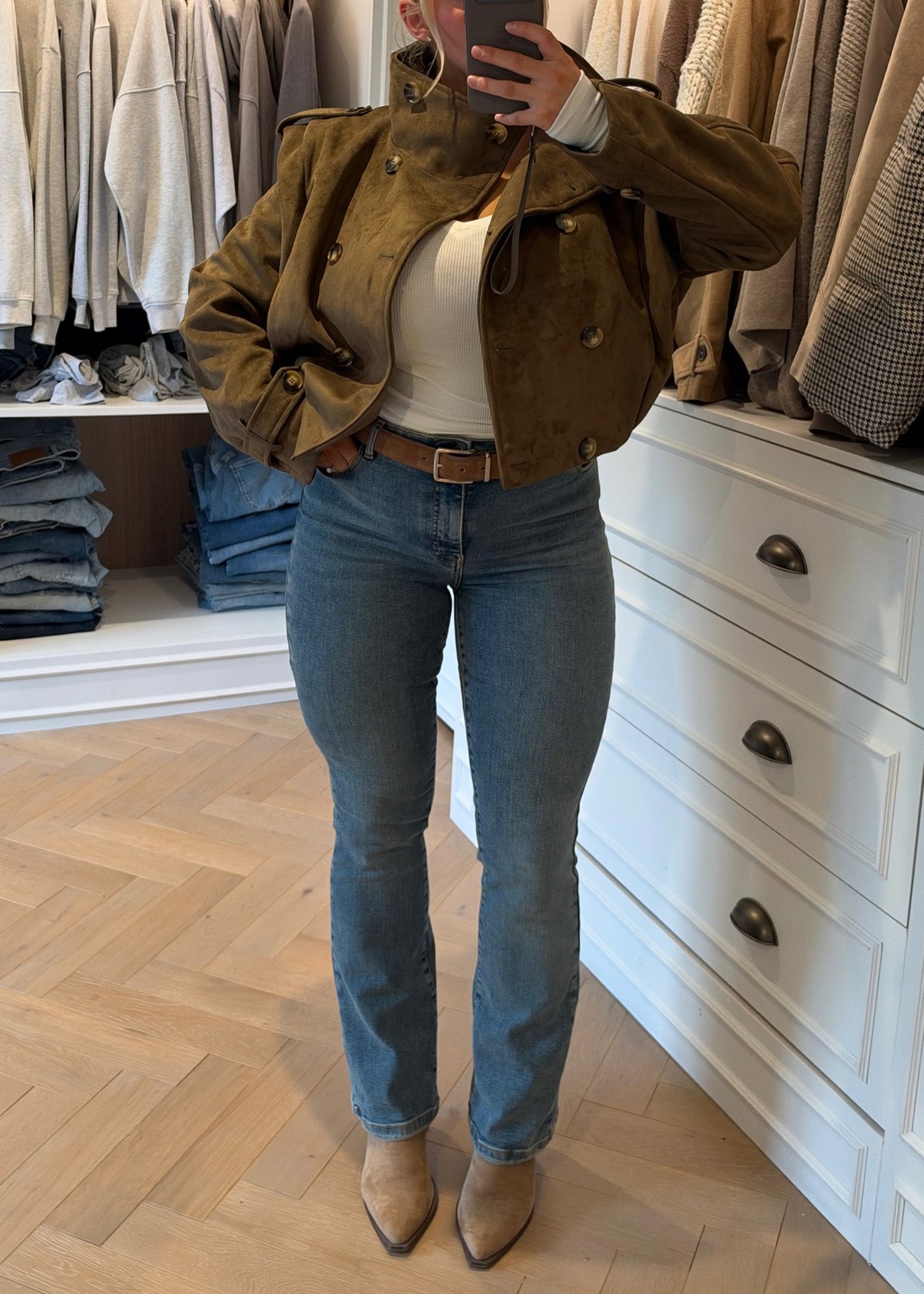 Image of 12 | Short | 5’4