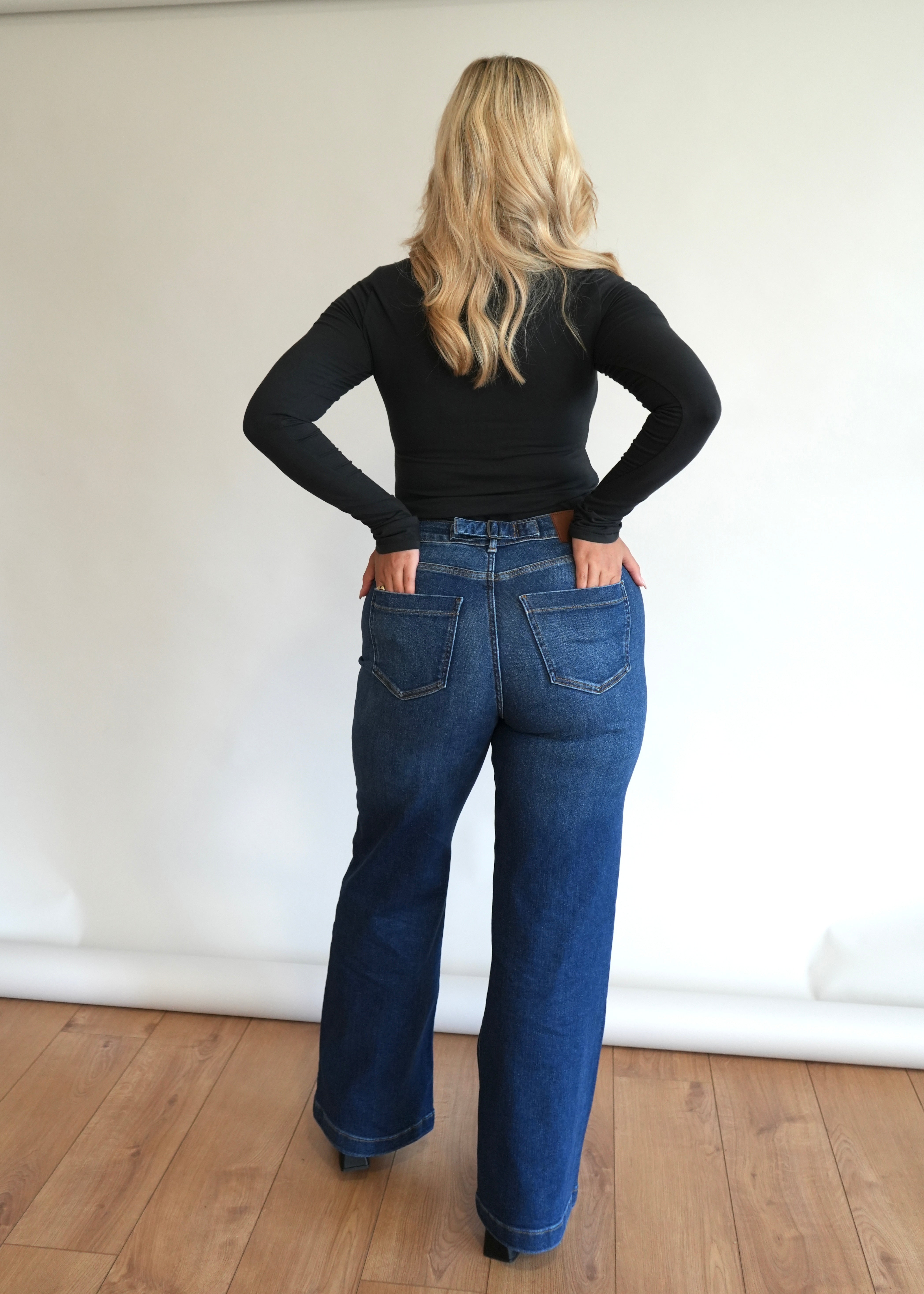 Image of Stretch Wide Leg Jean