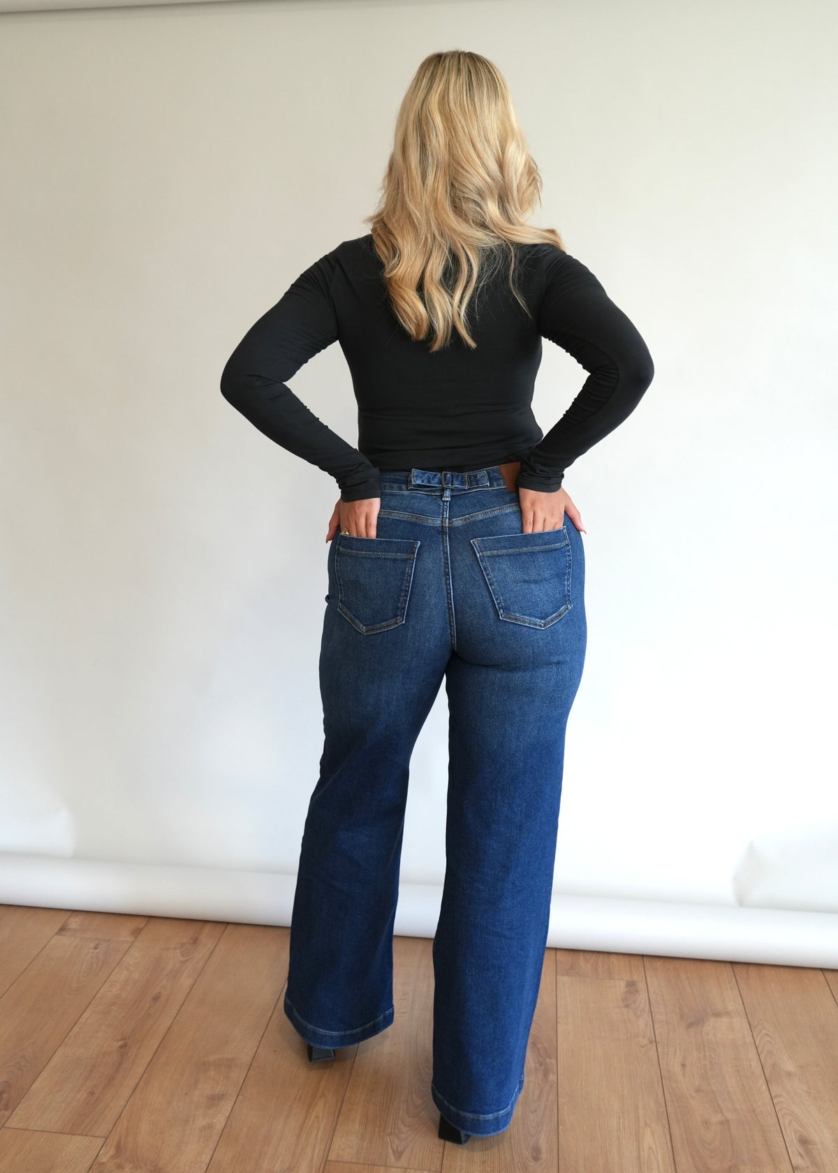 Stretch Wide Leg Jean