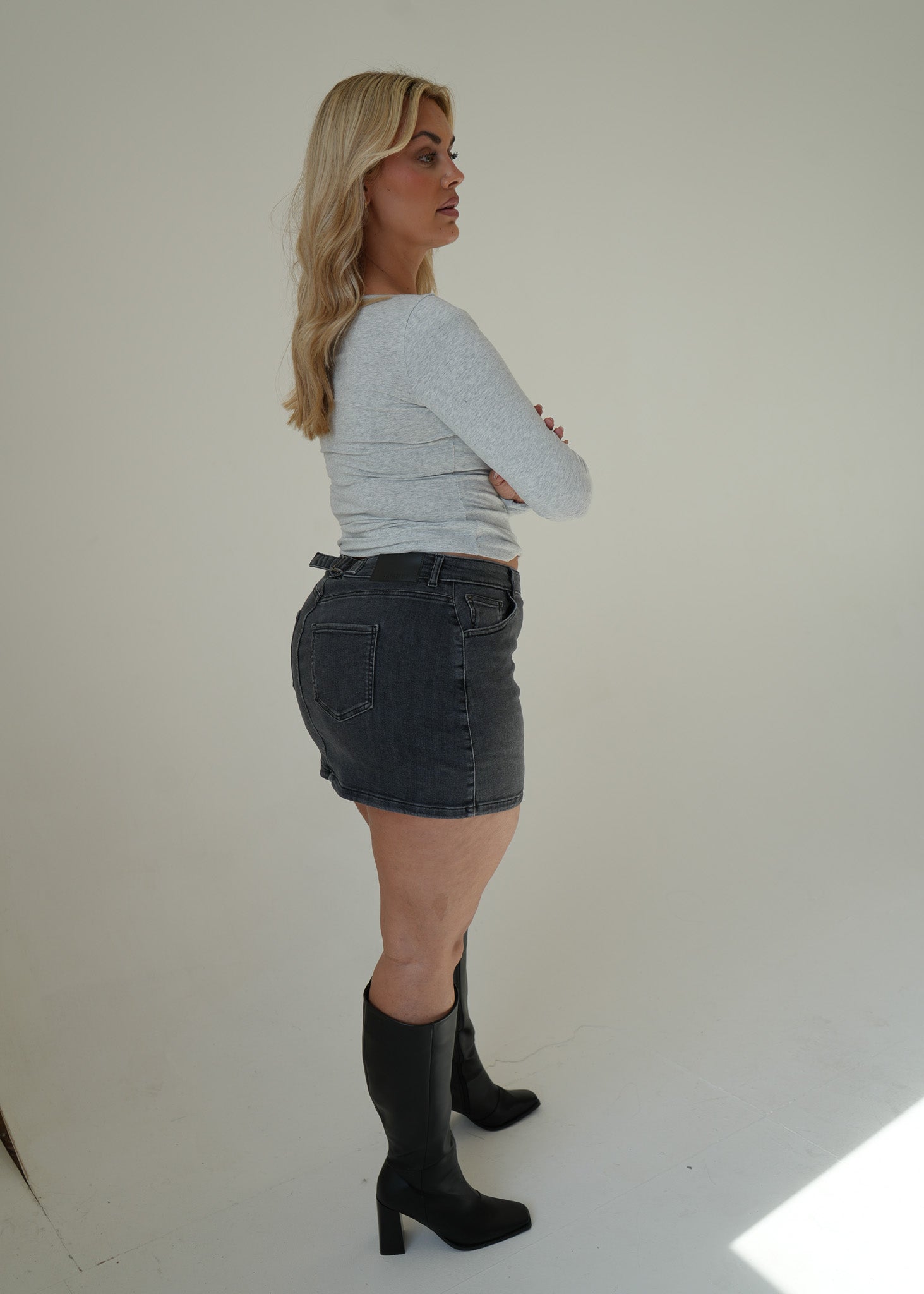 Image of 12 | 5'9.5