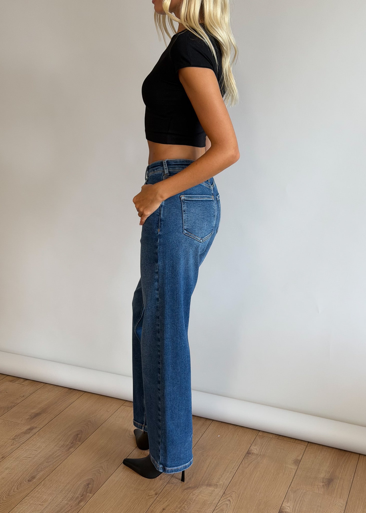 Image of 6 | Regular | 5’7