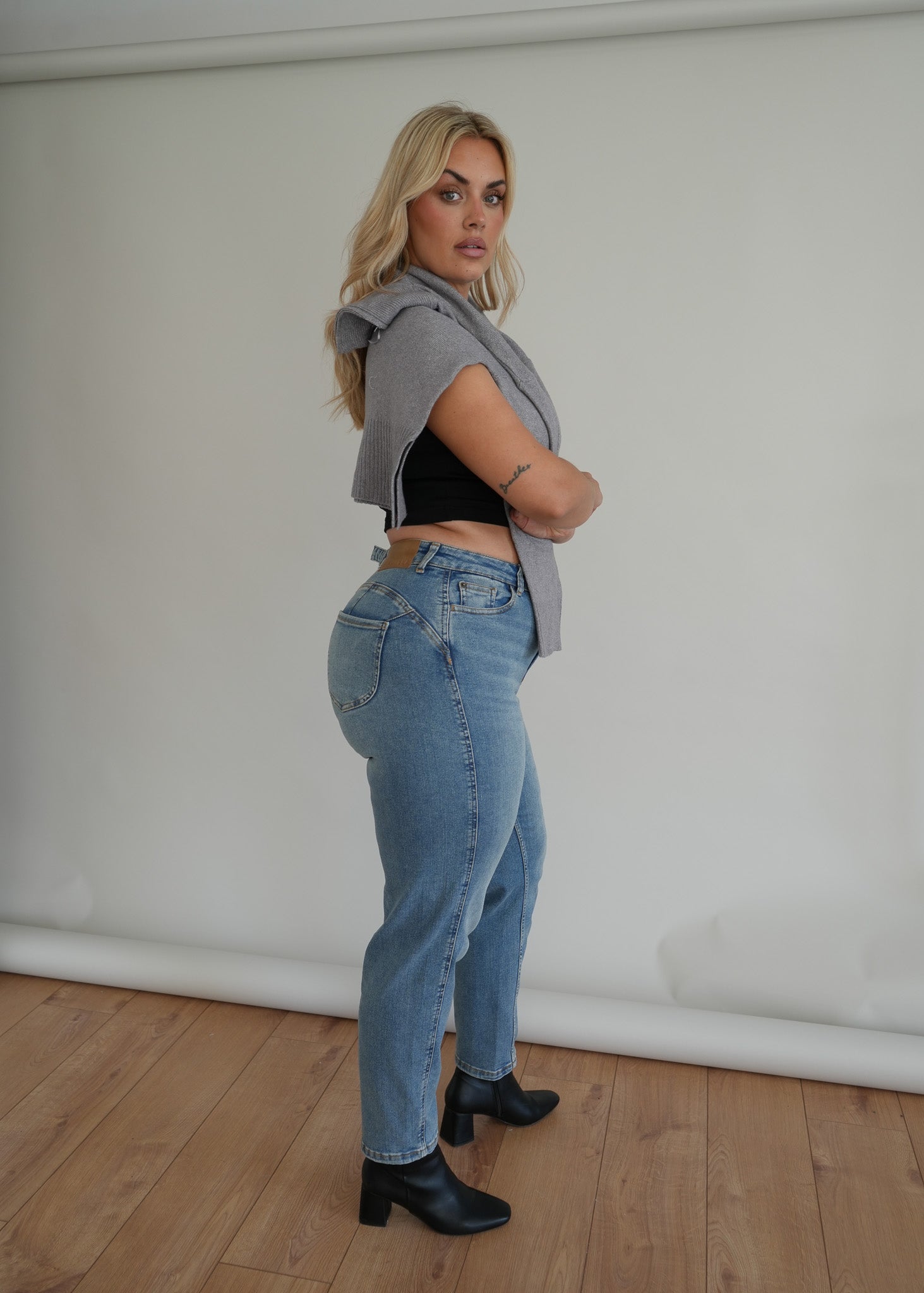 Image of Stretch Relaxed Mom Jean