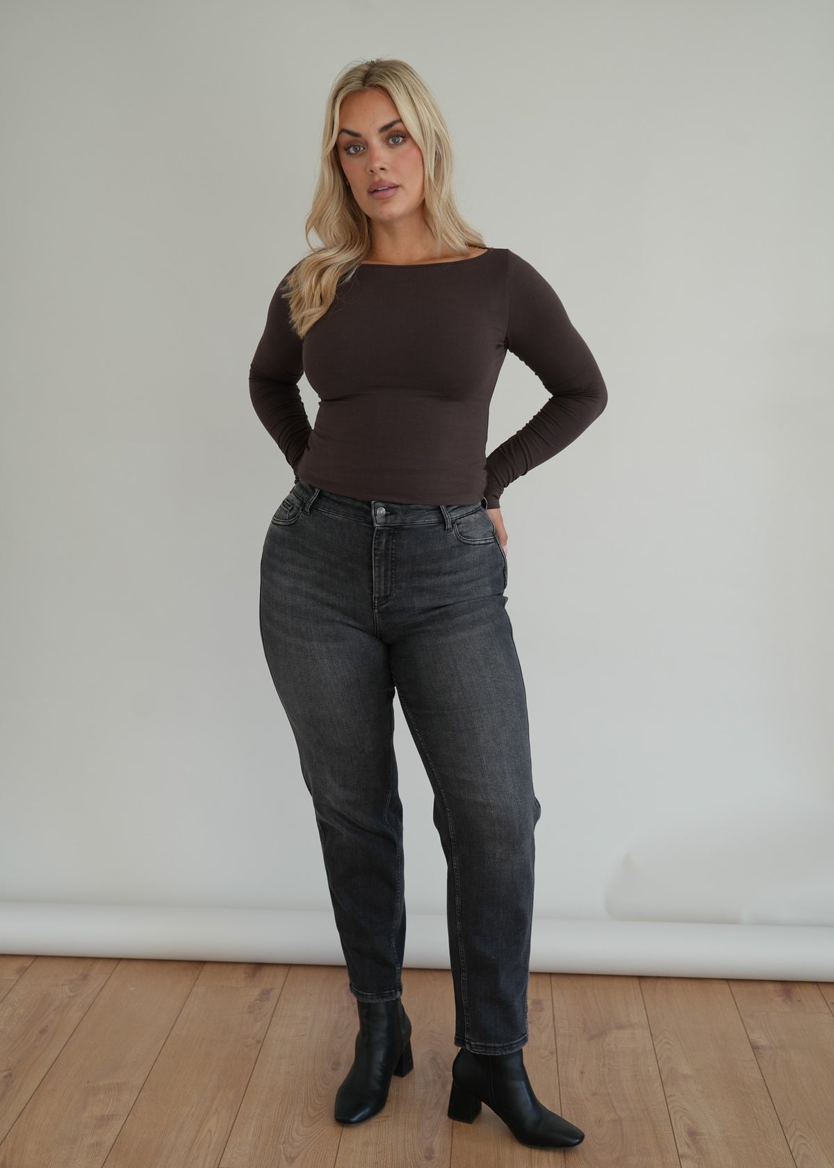 Stretch Relaxed Mom Jean