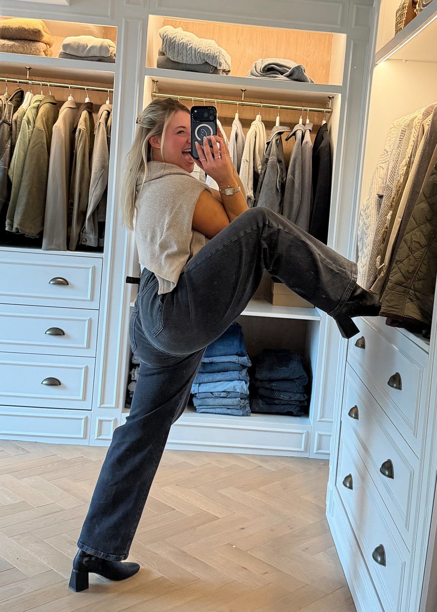 Image of 12 | 5’4 | Short