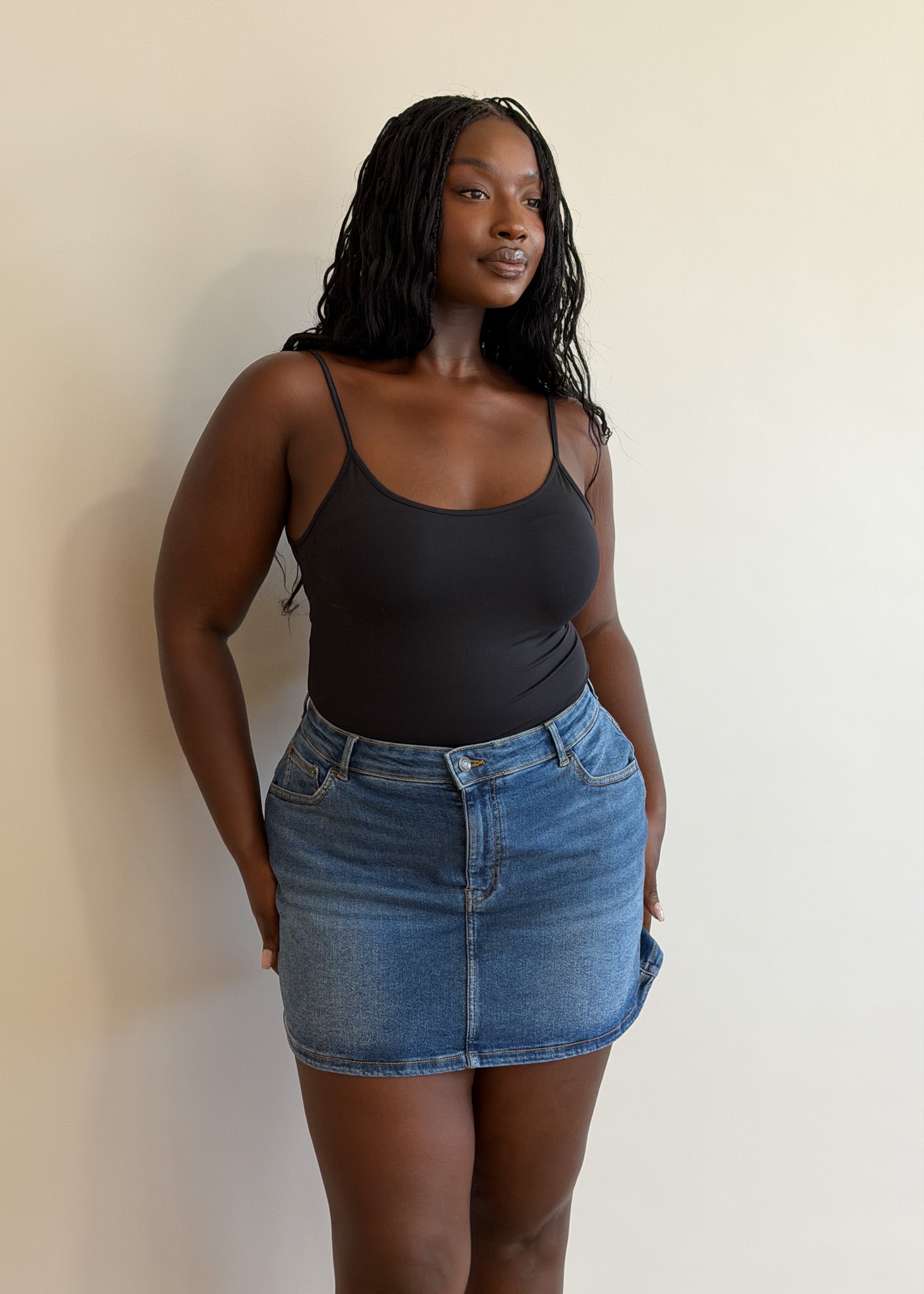 Image of 16 | 5’9