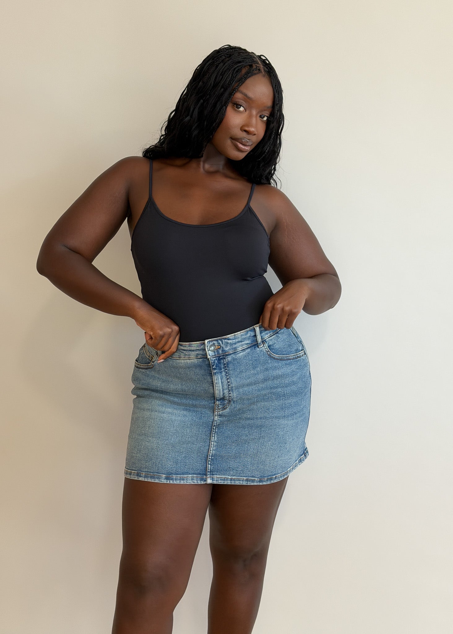 Image of 16 | 5’9