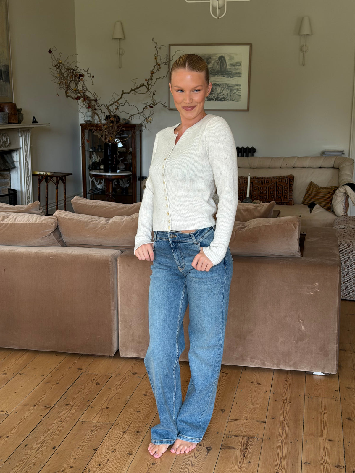 Stretch Mid-Rise Straight Jean