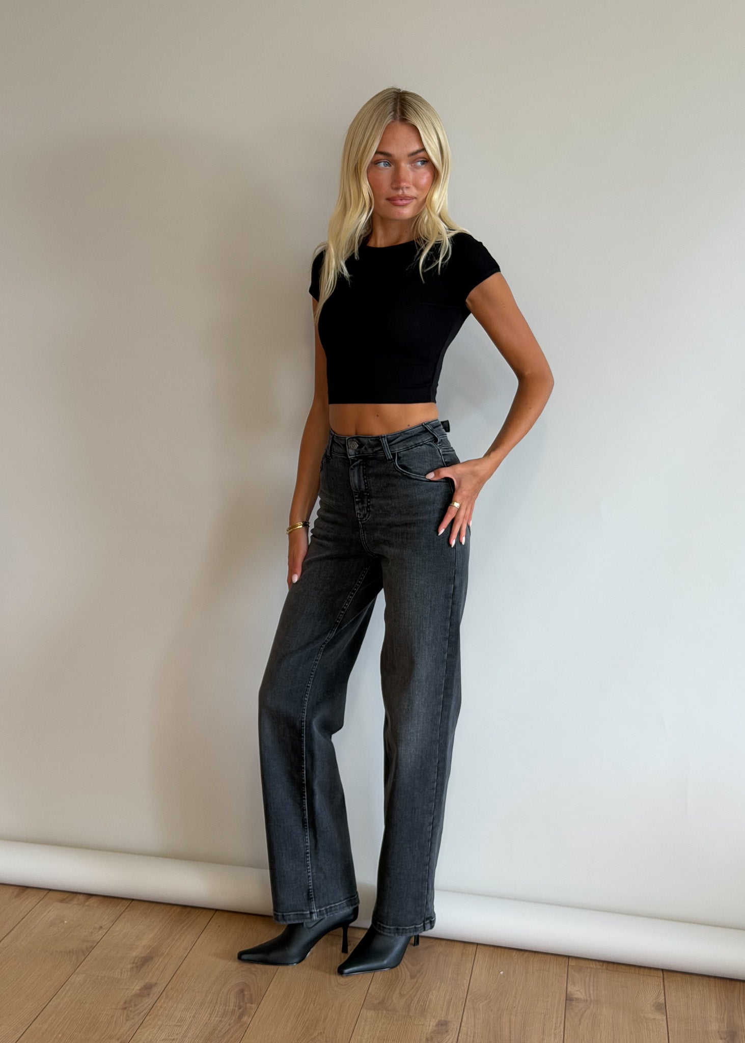 Image of 6 | 5’7 | Regular