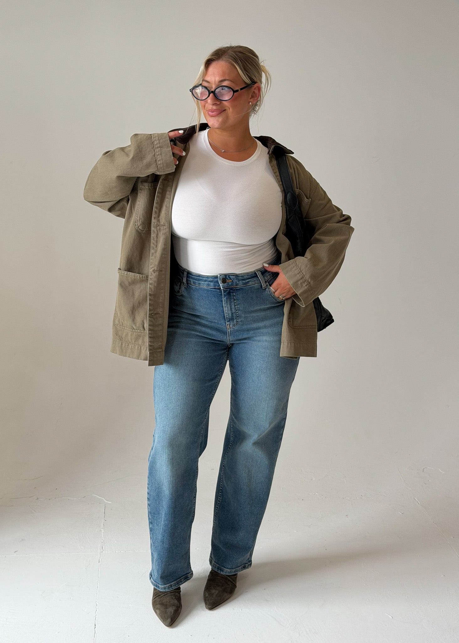 Image of 12 | 5’4 | Short