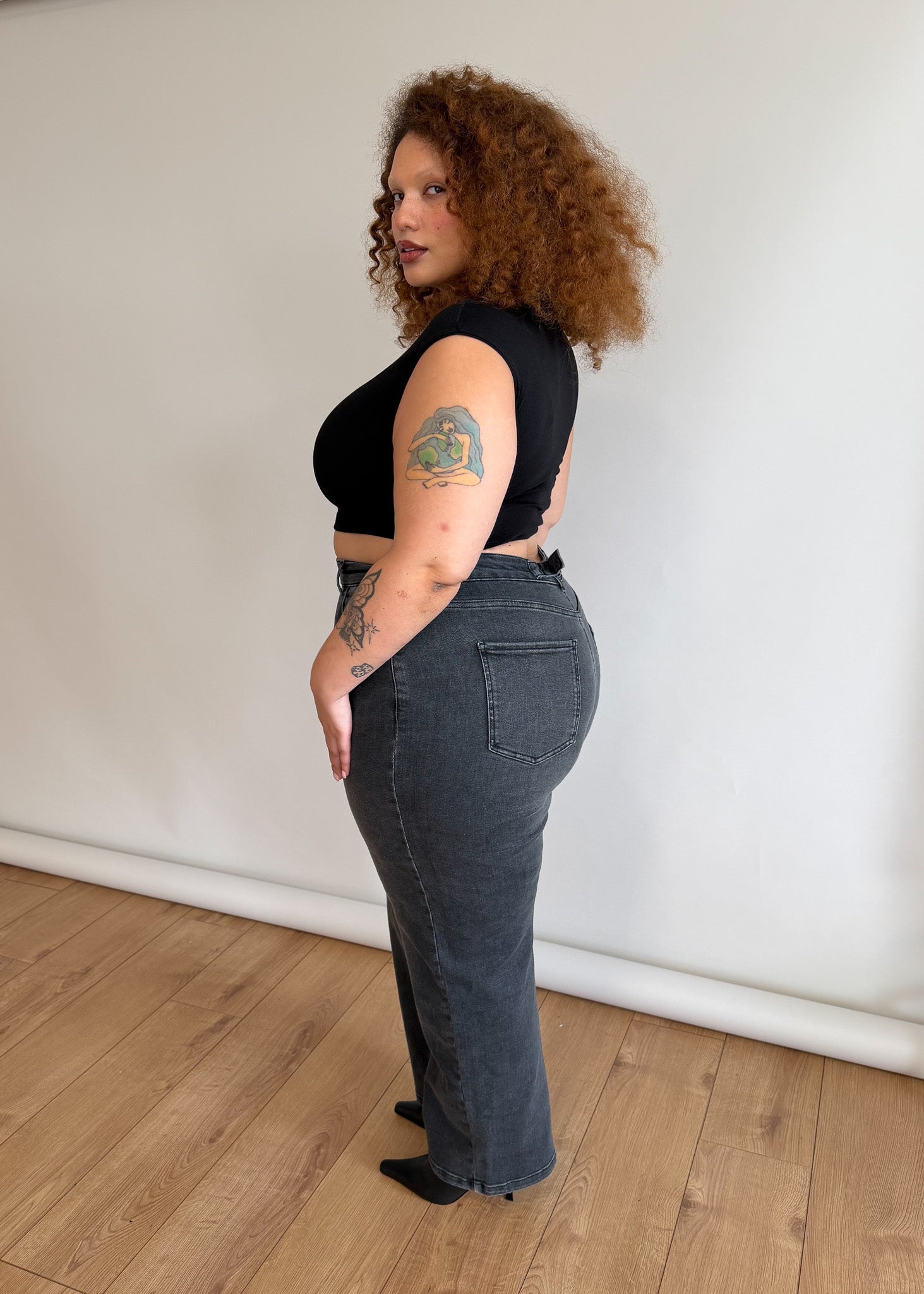 Image of 18 | 5’3 | Short