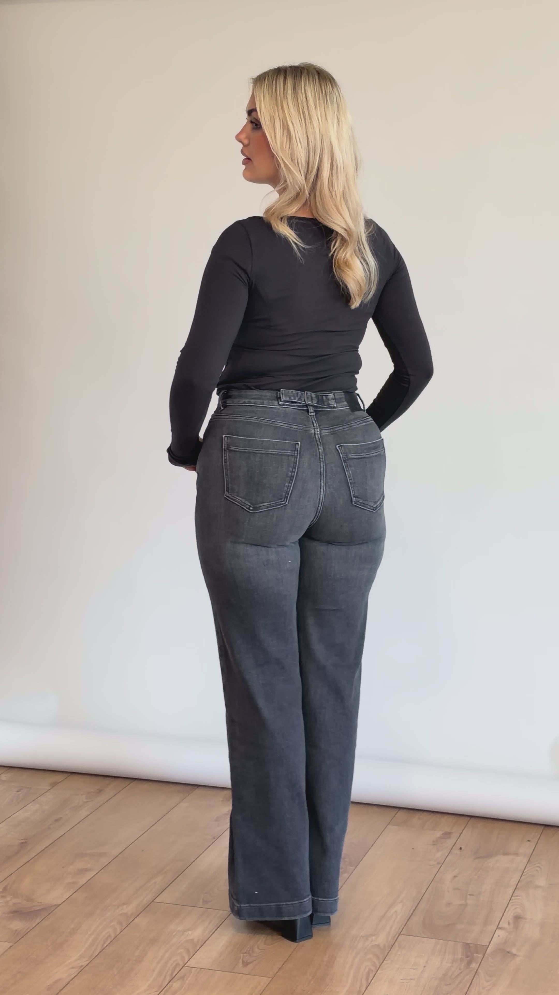 Image of Stretch Wide Leg Jean