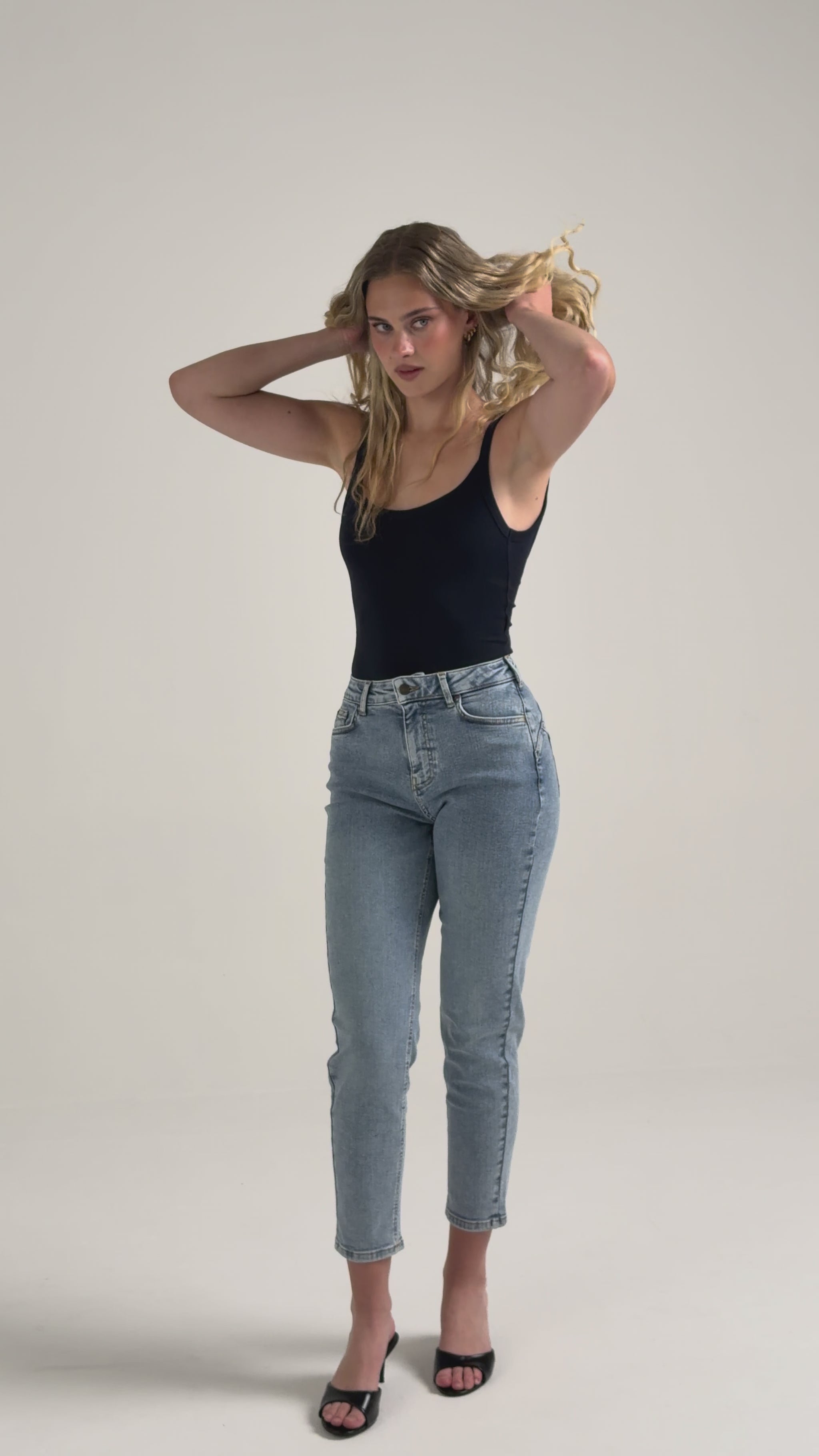 8 | 5’8.5 | Regular