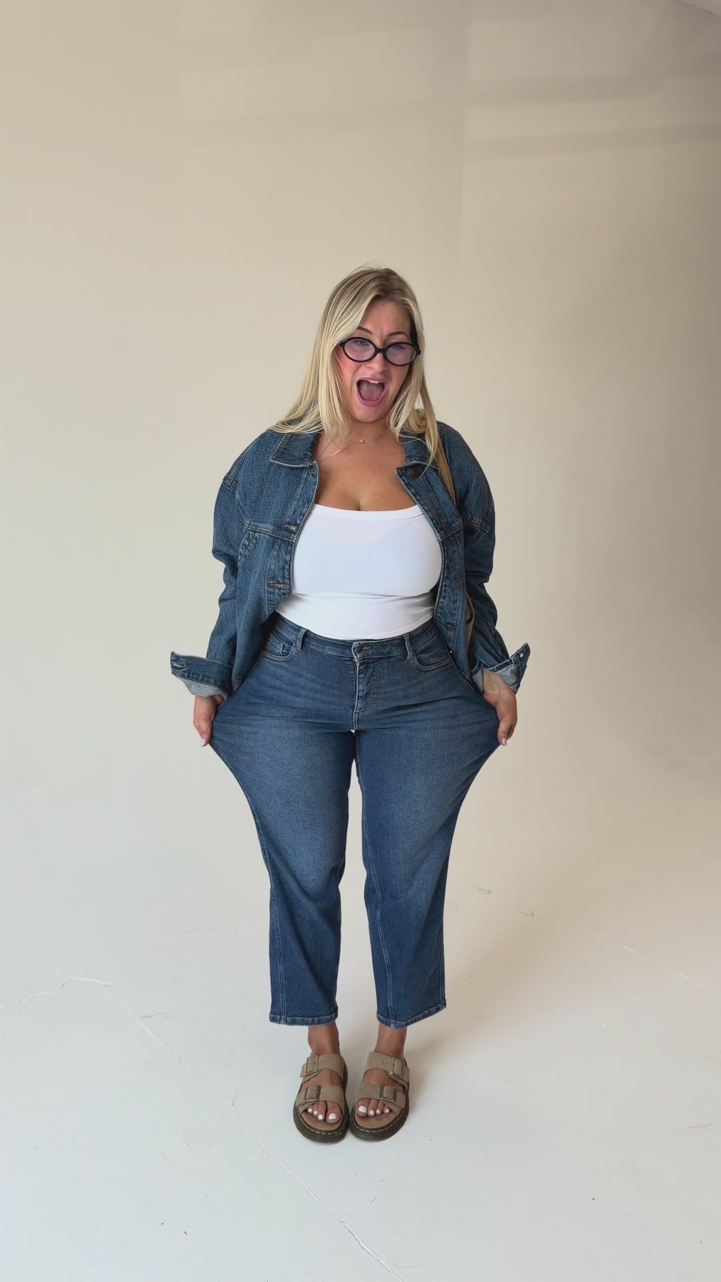 Image of Stretch Relaxed Mom Jean