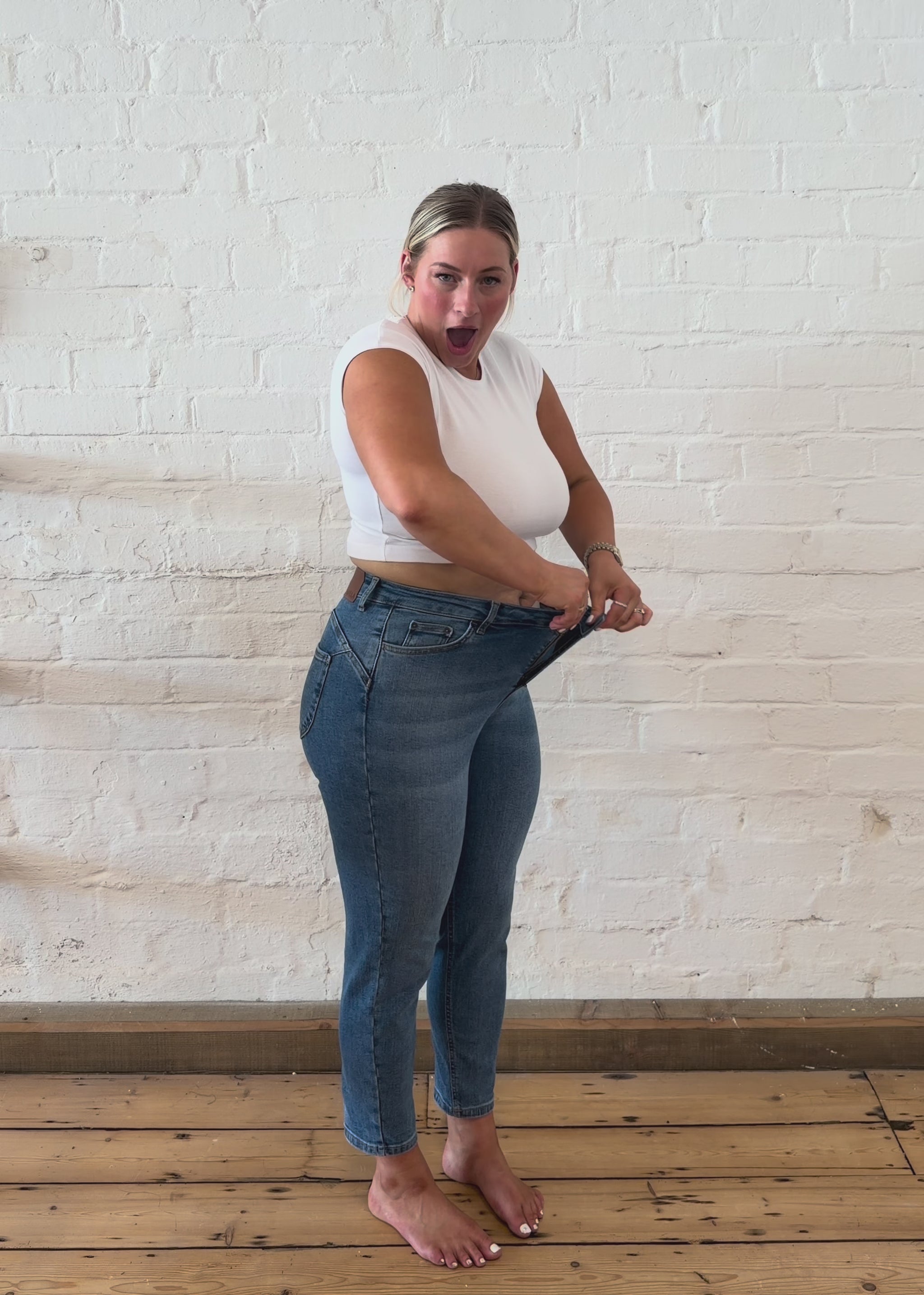 12 | 5’4 | Short